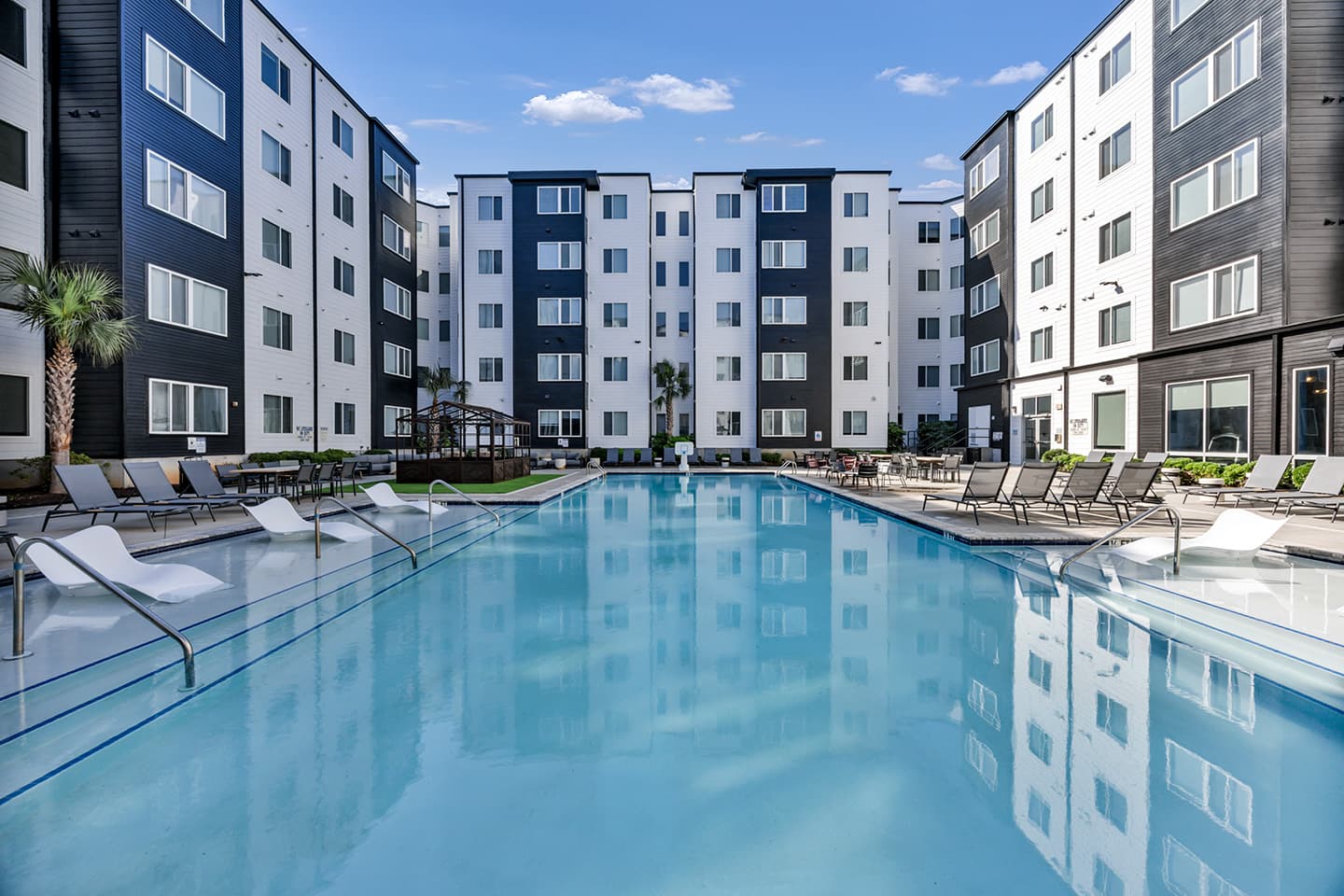 The-Park—Amenities—Pool-(9)